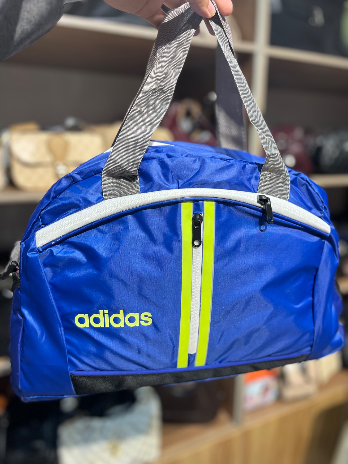 ساک ورزشی و استخری adidas