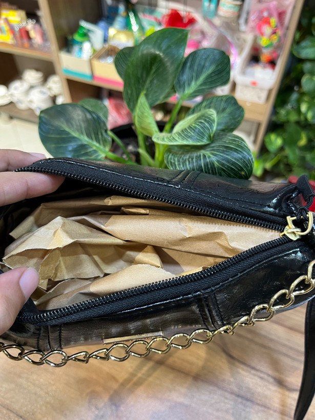 کیف ورنی Louis Vuitton
